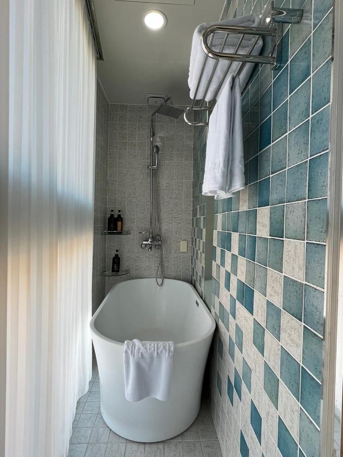 Hamdeok Beach Stay Чеджудо Экстерьер фото